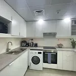 Goldcrest Views 2 - 2Br Apartment In Jlt - Allsopp & Allsopp